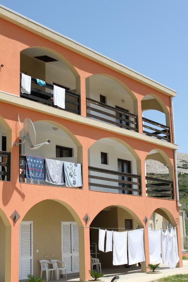 Apartmani Subasic Паг Экстерьер фото